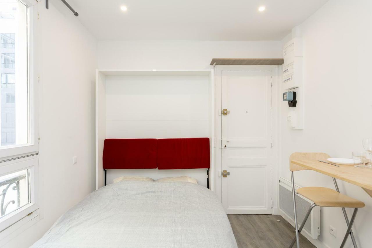 Studette De Charme Neuve Proche Invalides Apartment Paris Bagian luar foto