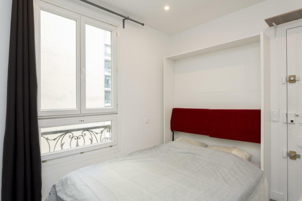 Studette De Charme Neuve Proche Invalides Apartment Paris Bagian luar foto