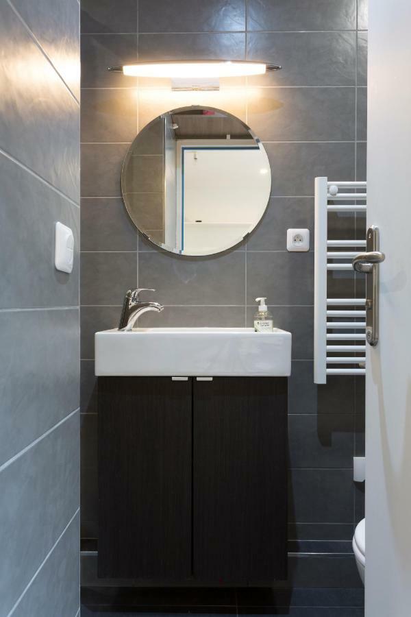 Studette De Charme Neuve Proche Invalides Apartment Paris Bagian luar foto